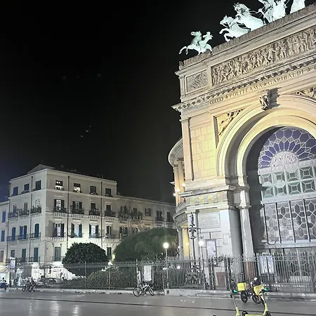 Apartment Devalu Politeama - Elegante Al Politeama *