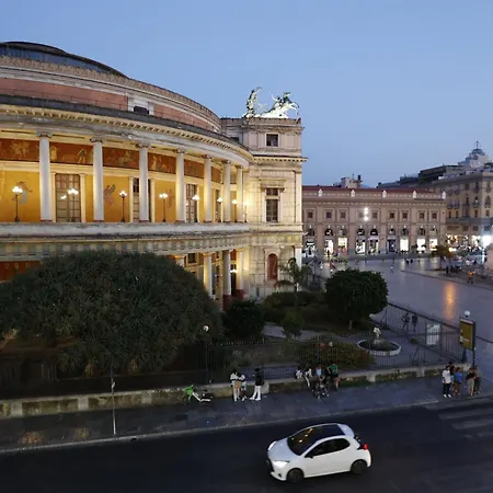 Devalu Politeama - Elegante Al Politeama *